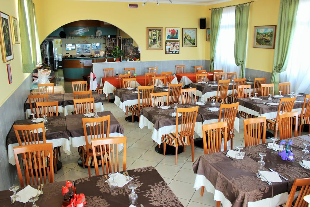 Hotel Lucerna Arma di Taggia Esterno foto